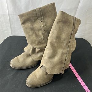Tan boots size 10